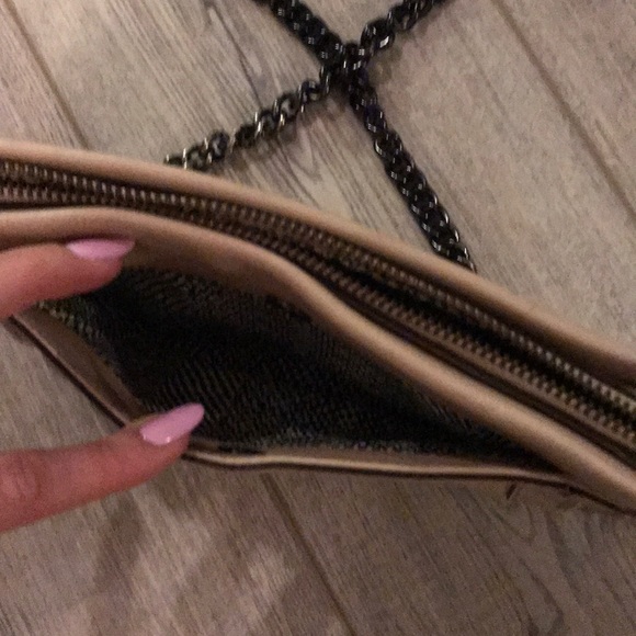 Rebecca Minkoff Avery Crossbody in Pale Pink/Nude - Picture 6 of 8